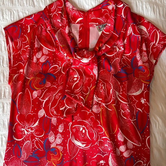 Vintage D’Allairds Red and White Ruffled Wrap Midi Sundress - Picture 2 of 15